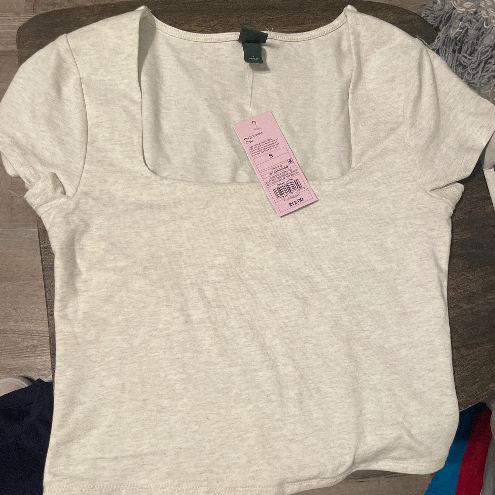 Crop top